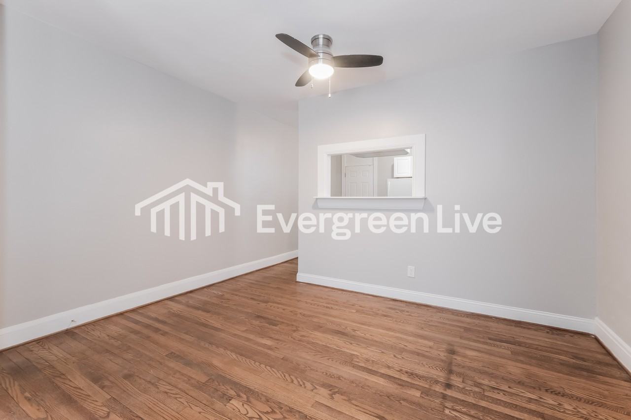 2734 E Biddle St - Photo 5 of 15