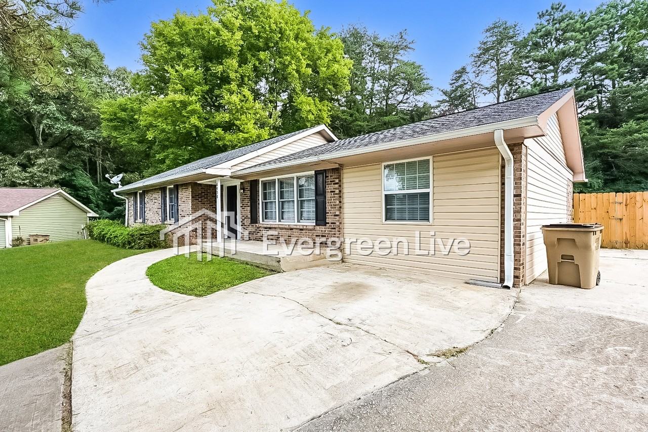 6458 Bobolink Ct - Photo 2 of 19