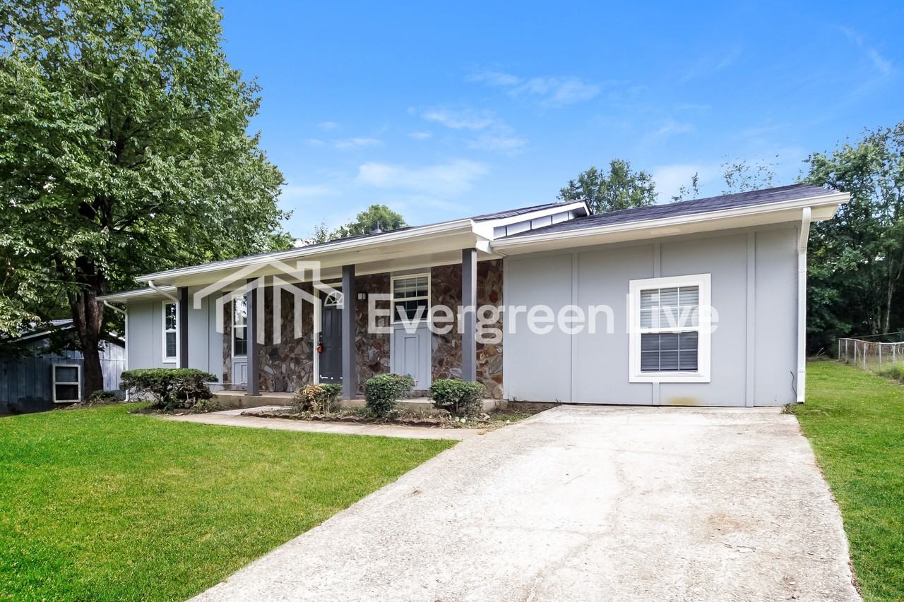 340 River Chase Dr - Photo 2 of 15