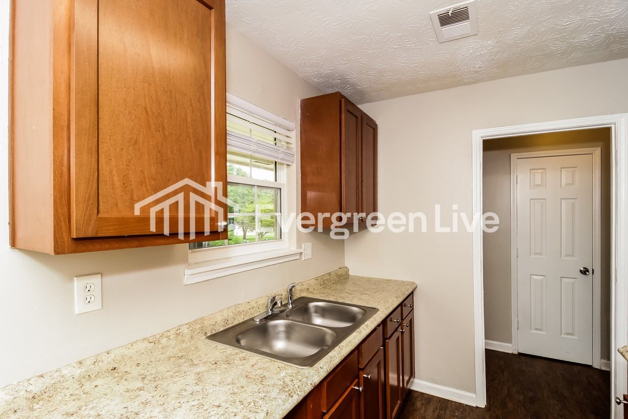 340 River Chase Dr - Photo 7 of 15