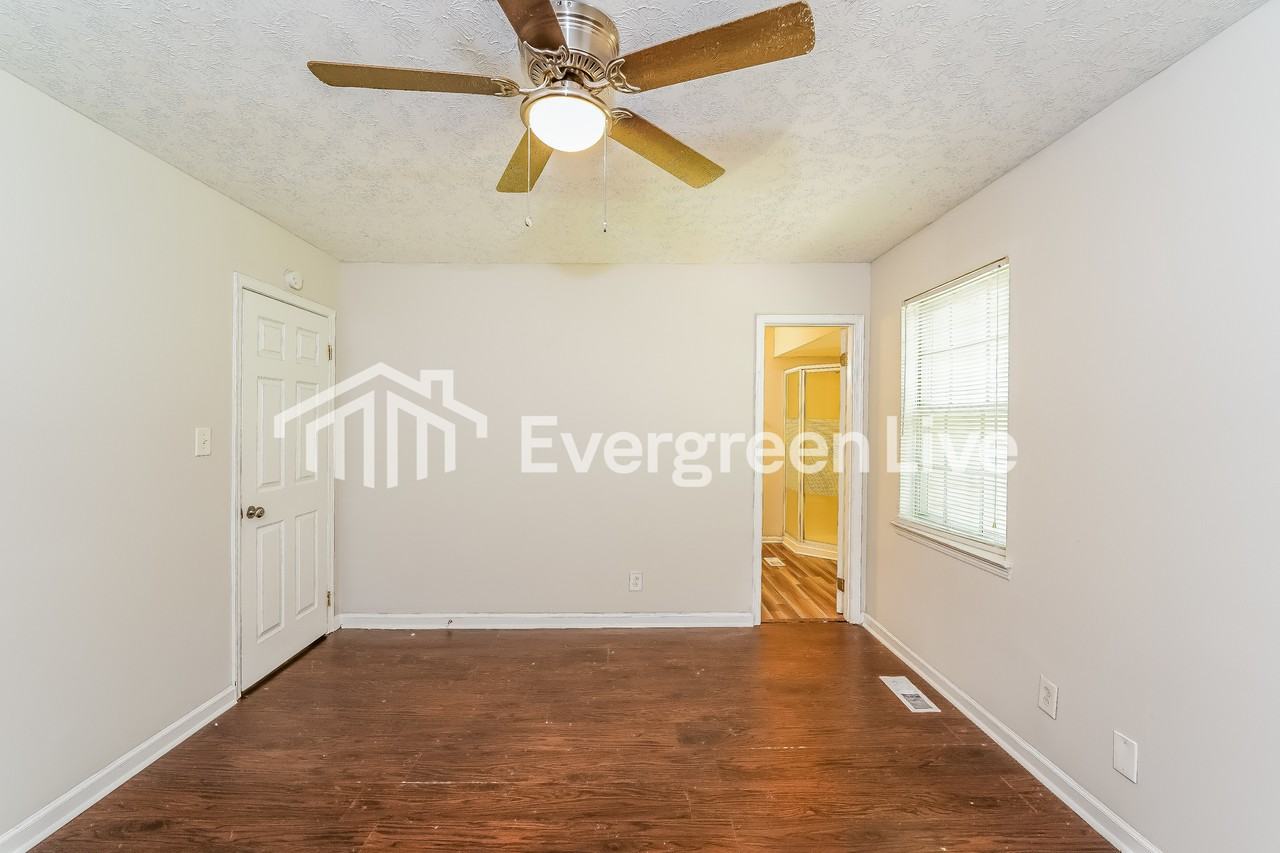 2525 Carmel Rd - Photo 5 of 15