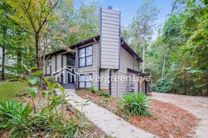 featured image of 237 Russet Woods Dr