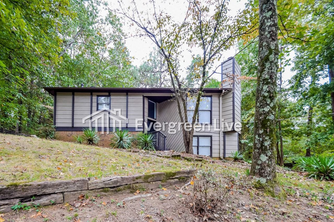 237 Russet Woods Dr - Photo 2 of 15