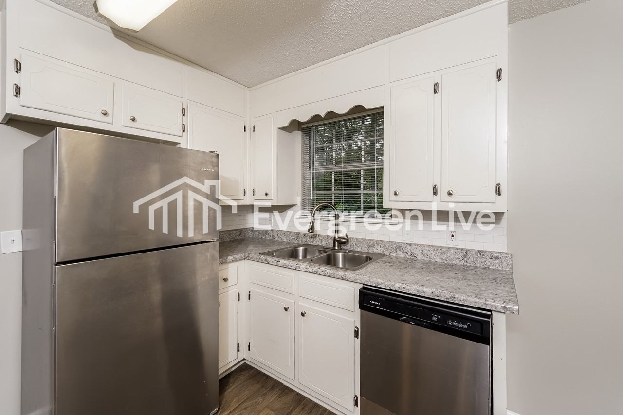 5974 Tyler Loop Rd - Photo 3 of 15