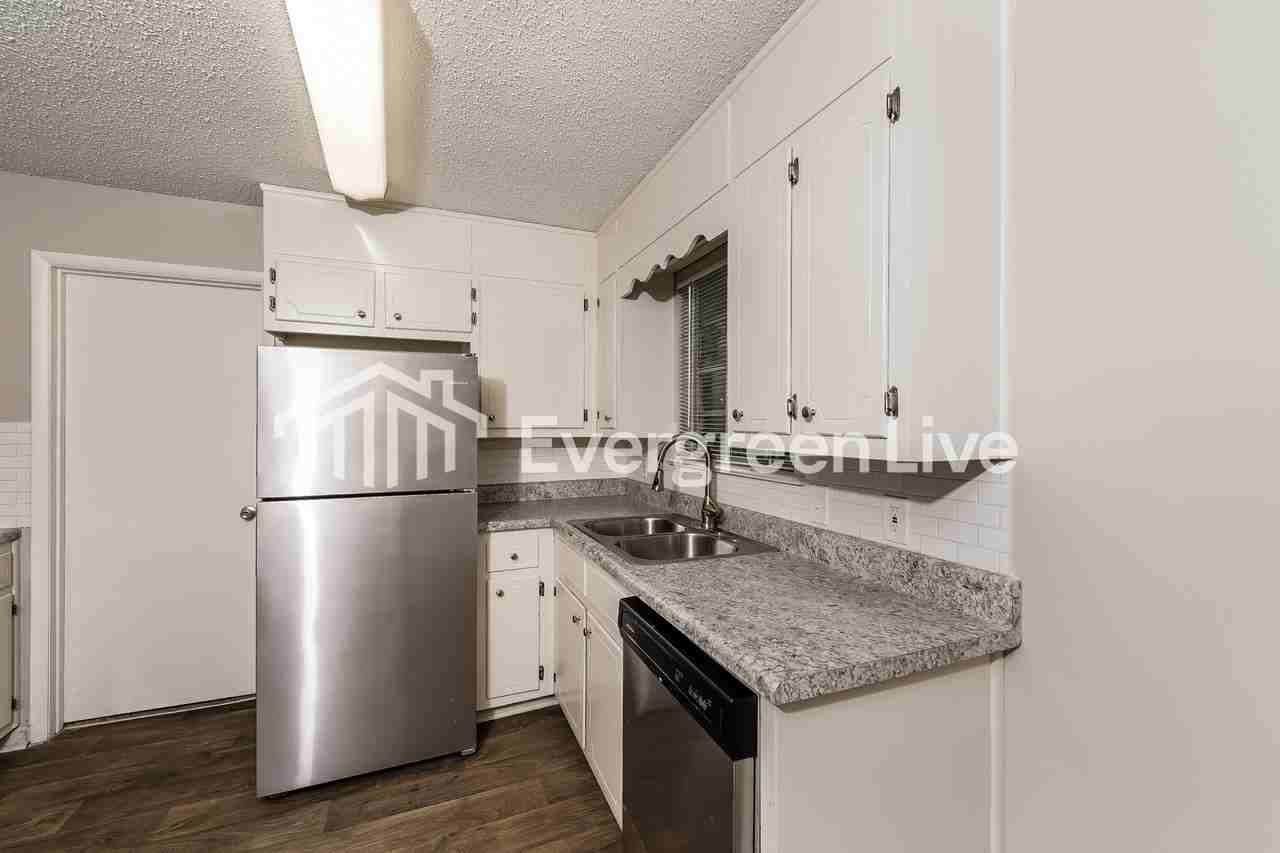 5974 Tyler Loop Rd - Photo 4 of 15