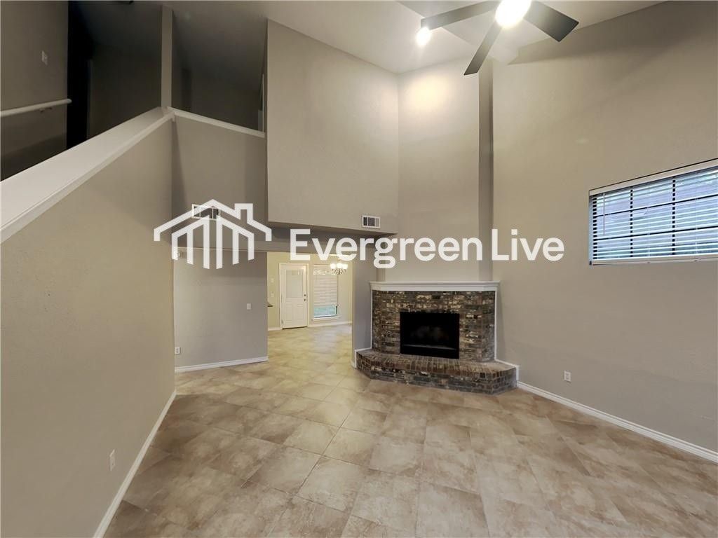 4004 Night Hawk Dr - Photo 3 of 8