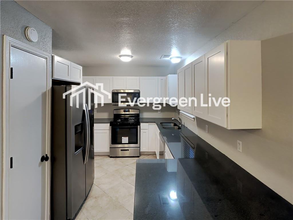4004 Night Hawk Dr - Photo 5 of 8