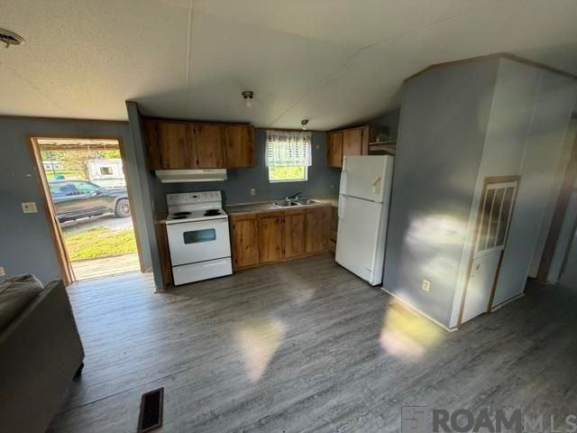 7720 Morel Ln - Photo 3 of 7