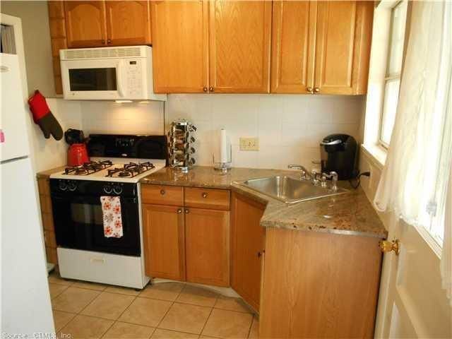 24 Woodward Ave - Photo 4 of 18