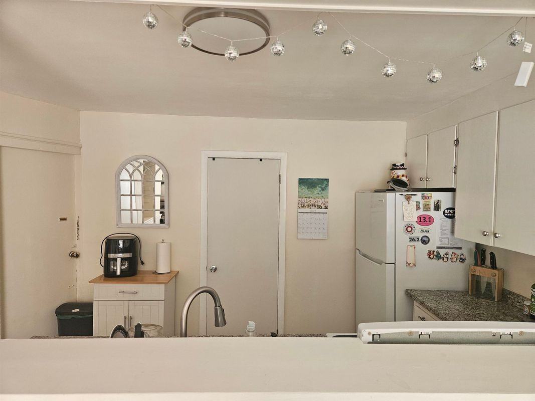 87 6th St ##A - Photo 7 of 14