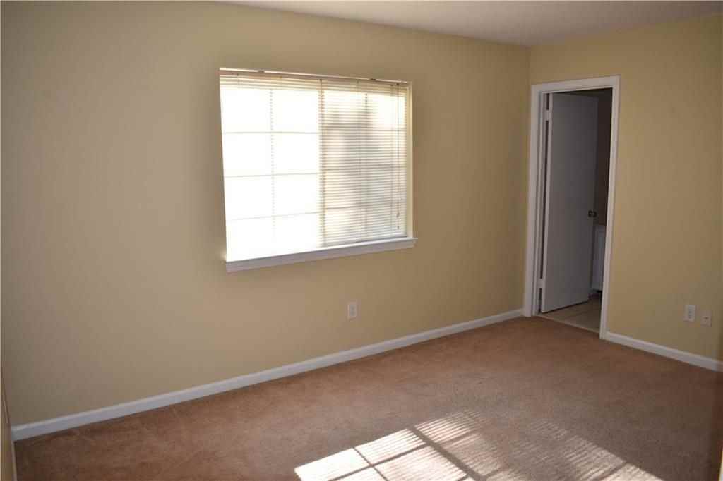 6701 Dickens Ferry Rd ##23 - Photo 6 of 19