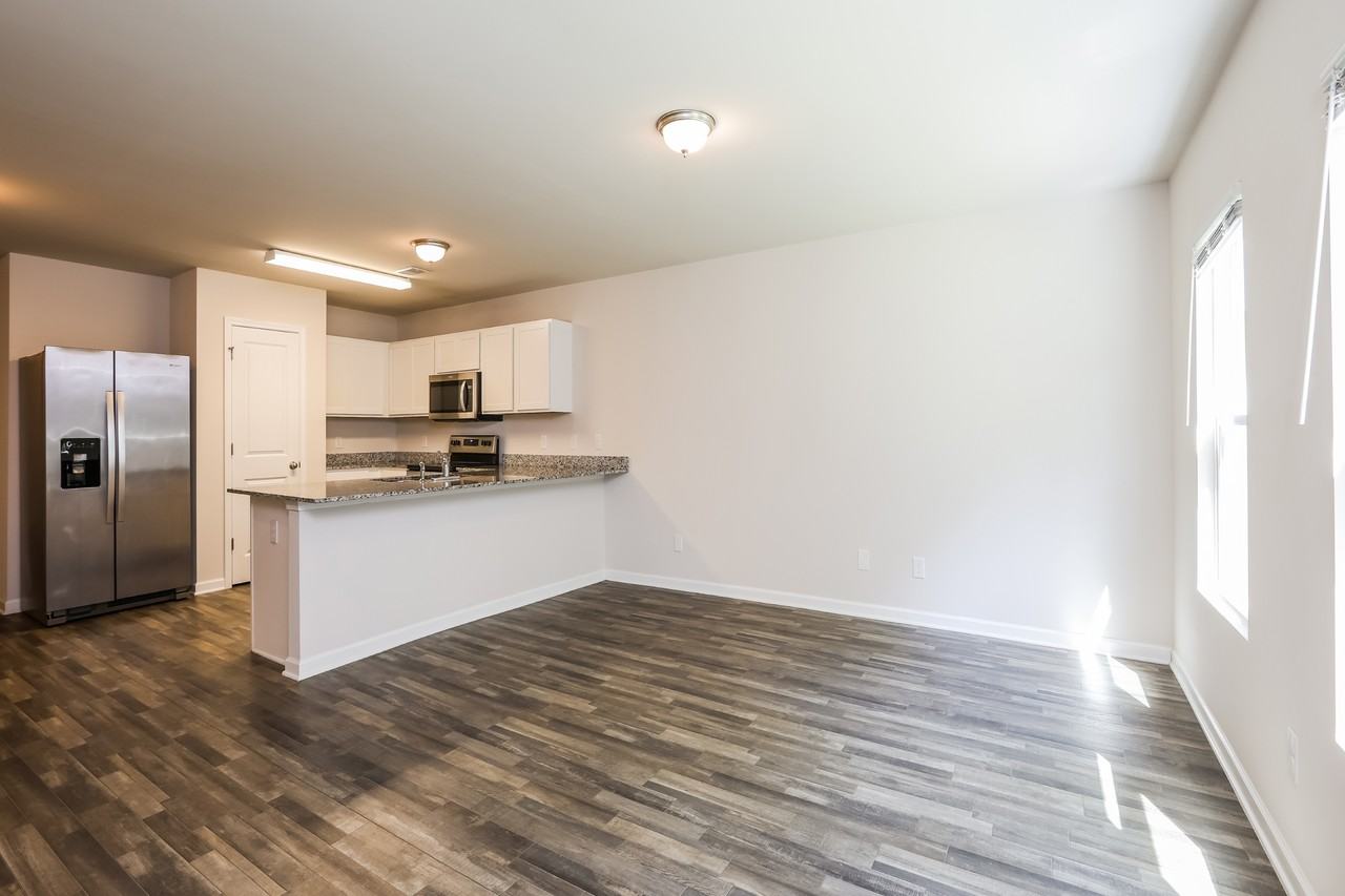 208 Saddle Brooke Trce - Photo 6 of 16