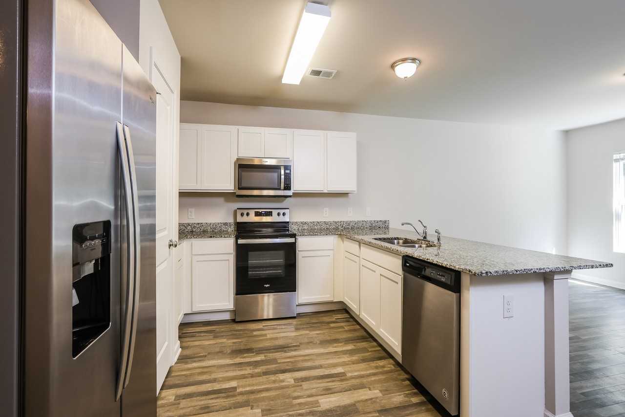 208 Saddle Brooke Trce - Photo 7 of 16