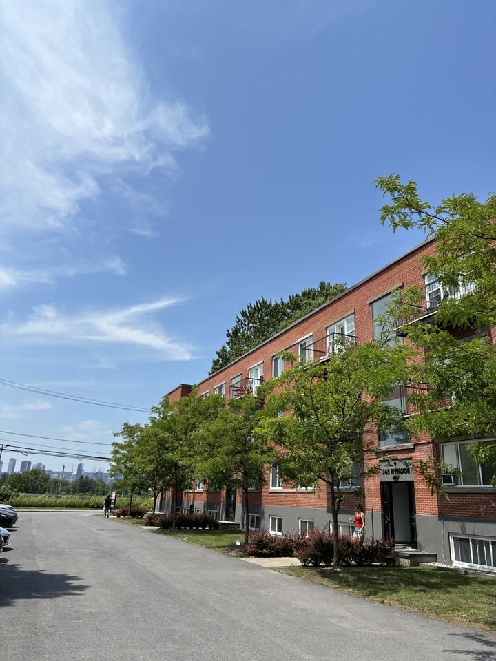 265 Riverside - Photo 2 of 19