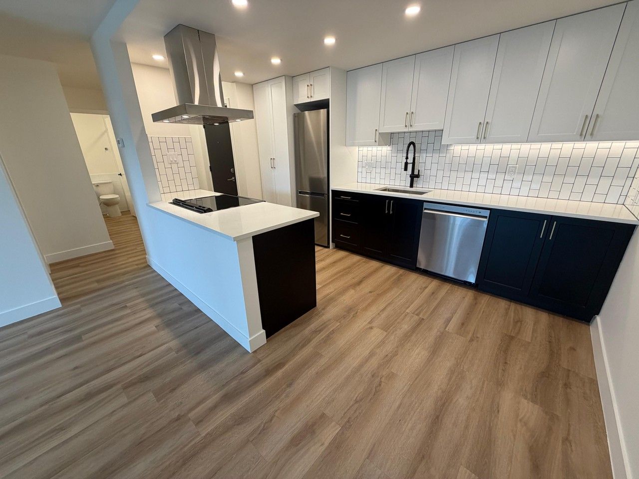 121 West 21st Street #303 - Photo 2 of 24