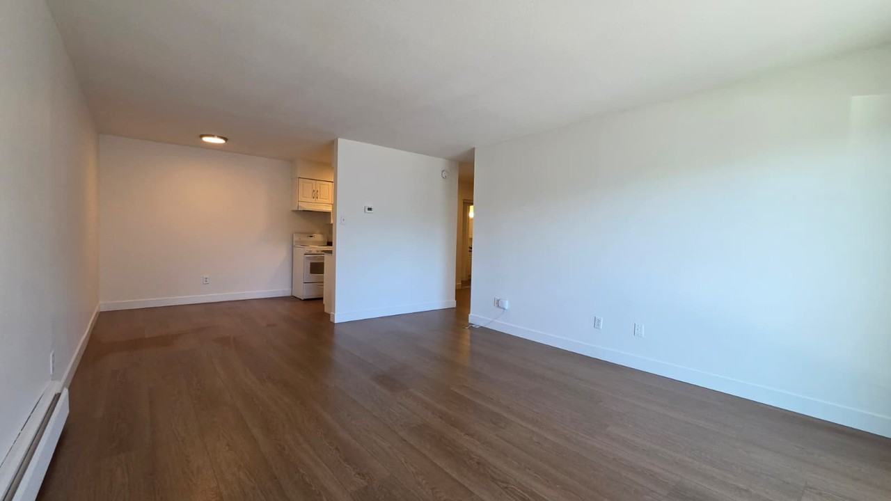 121 West 21st Street #208 - Photo 4 of 26