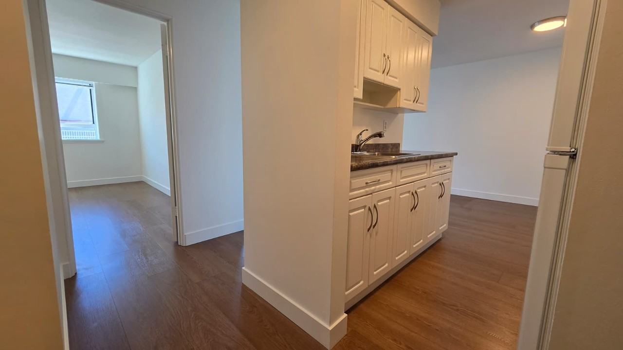 121 West 21st Street #208 - Photo 5 of 26