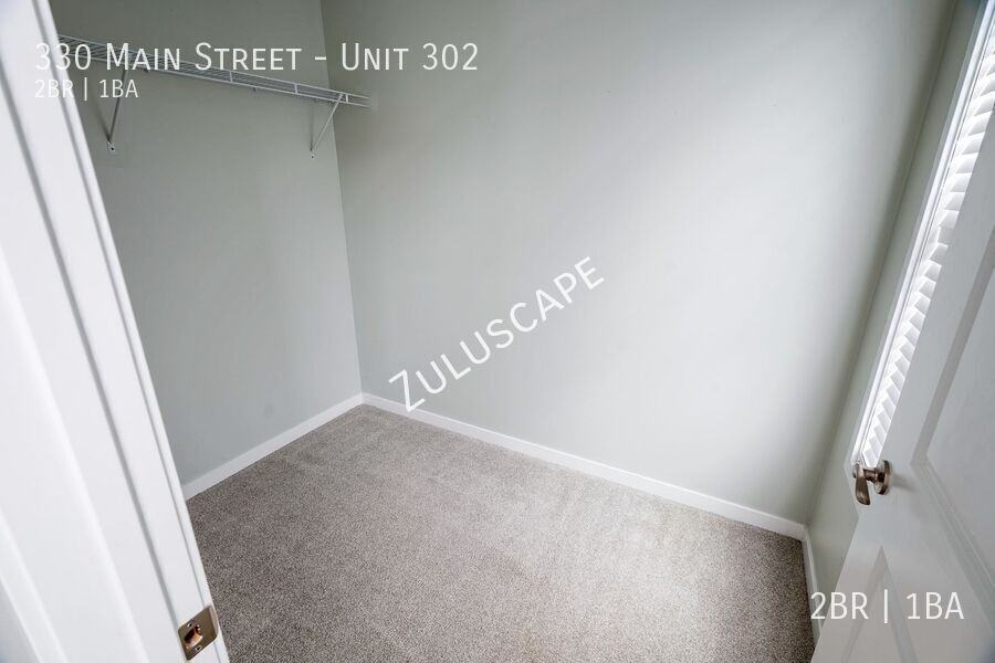 330 Main St #302 - Photo 5 of 20