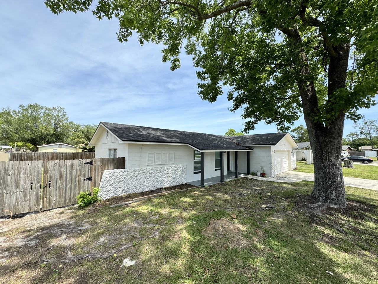 6116 Shakespeare Dr - Photo 3 of 14