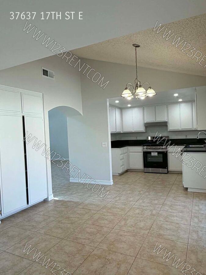 37637 17th St E - Photo 5 of 14