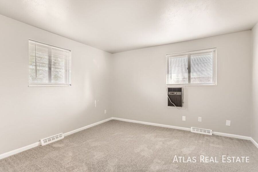 364 S Peoria Cir - Photo 6 of 16