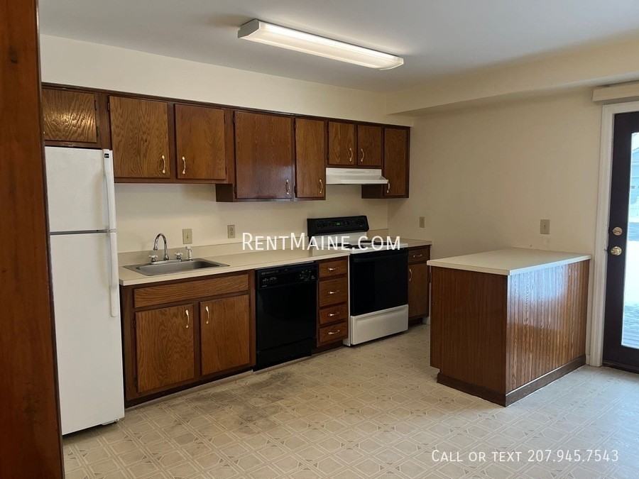 15 Burleigh Rd #4 - Photo 2 of 15