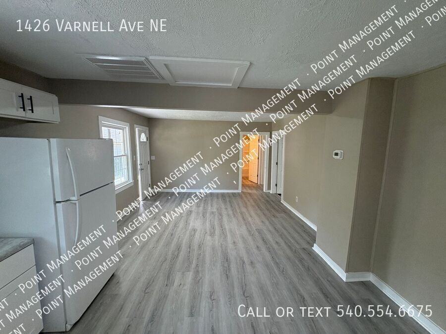 1426 Varnell Ave Ne - Photo 3 of 8