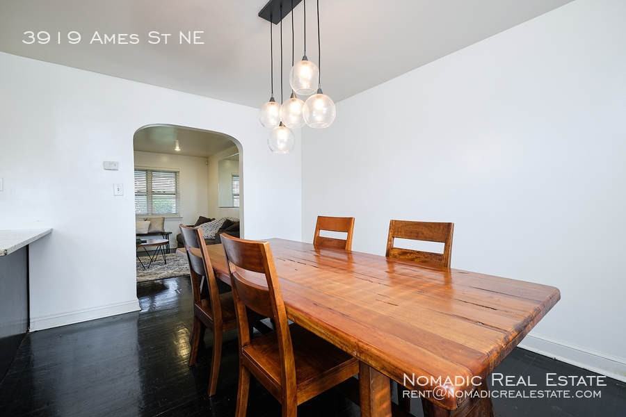3919 Ames St Ne - Photo 7 of 35