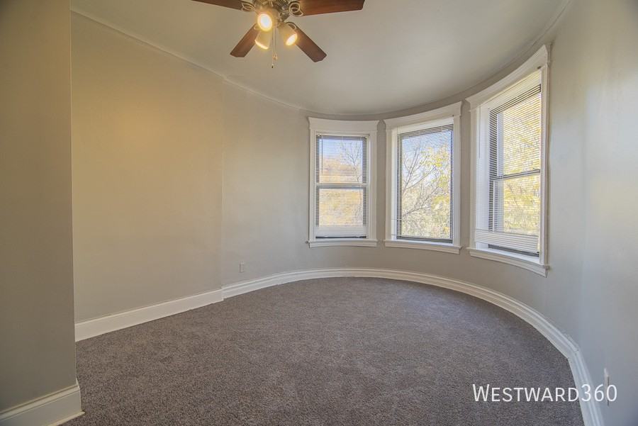 5610 S Michigan Ave #3 - Photo 2 of 18