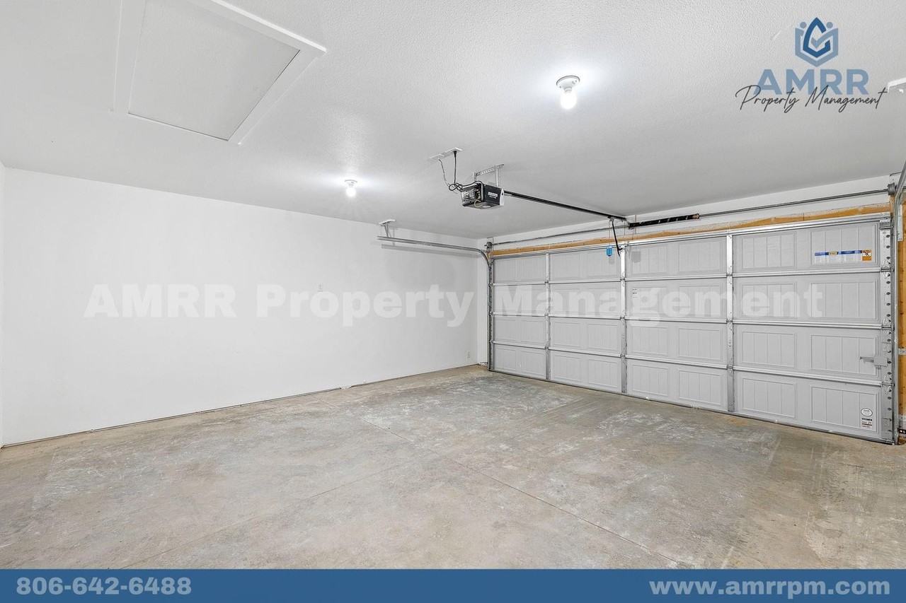 1114 Sw 3rd Ave - Photo 4 of 9