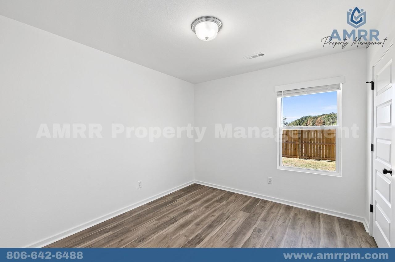 1210 Sw 2nd Ave - Photo 6 of 25