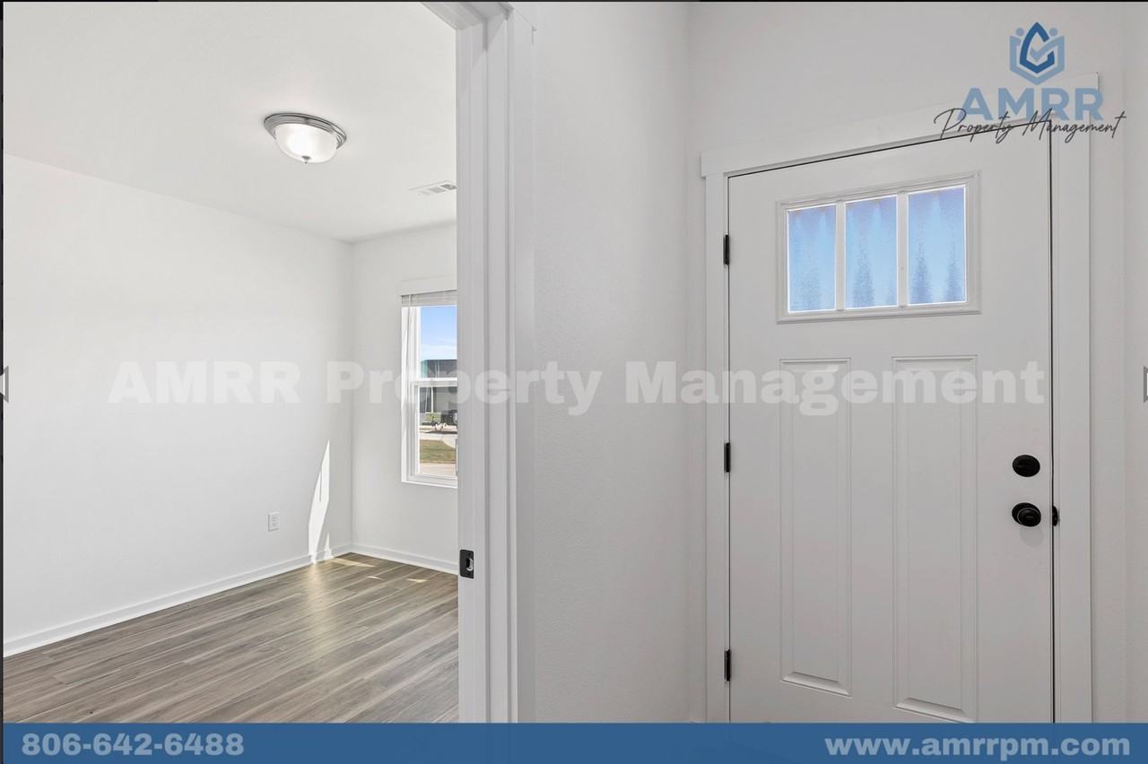 206 Sw Vanessa St - Photo 2 of 16