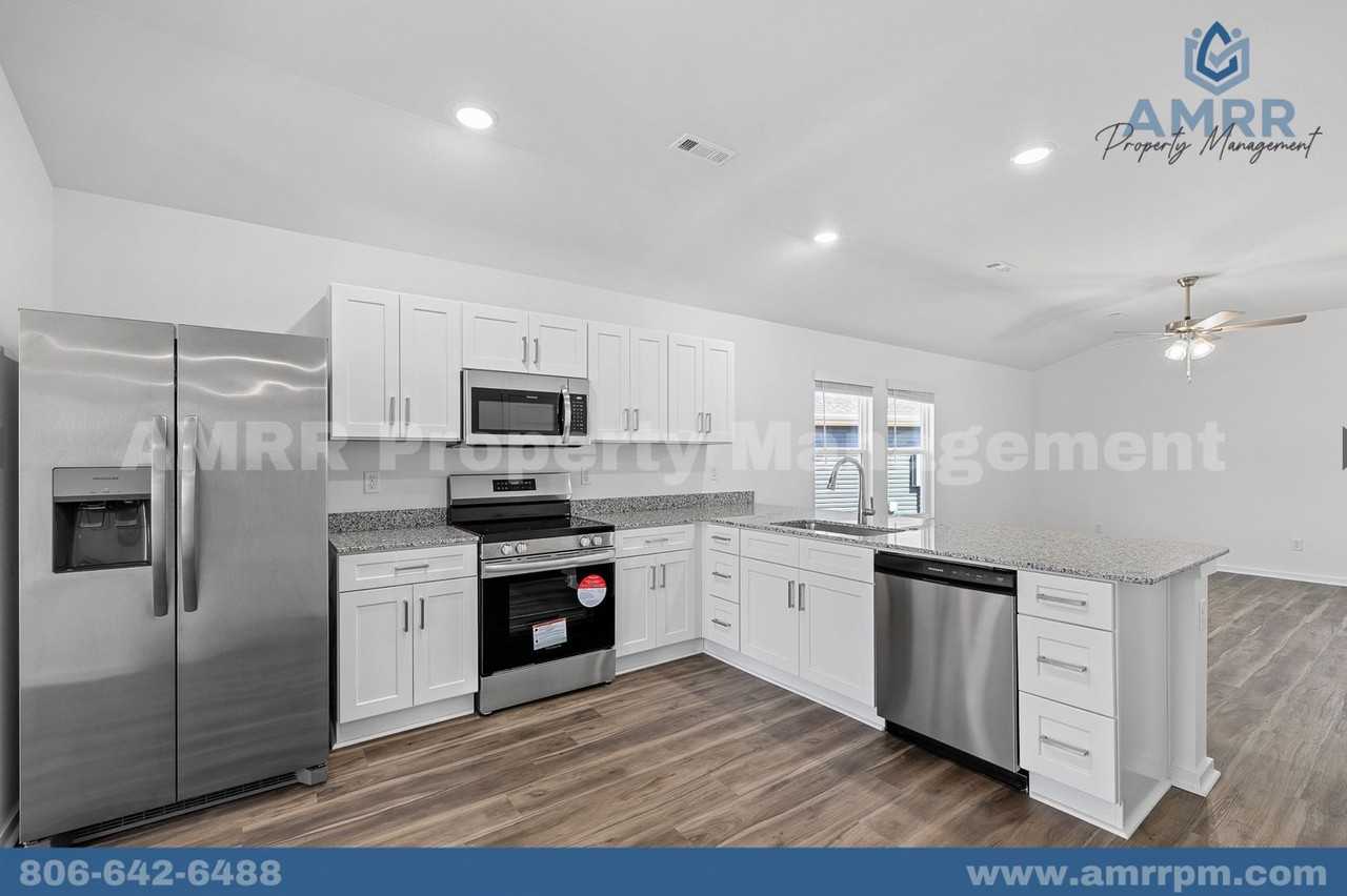 206 Sw Vanessa St - Photo 6 of 16
