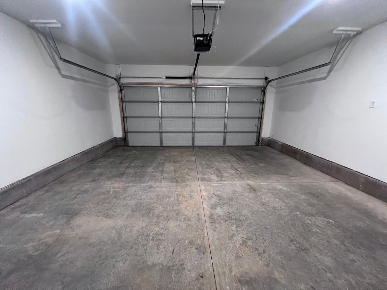 347 E Greystone Sq - Photo 4 of 34