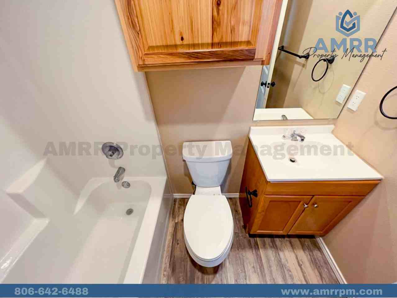 2407 N Avenue O - Photo 4 of 19