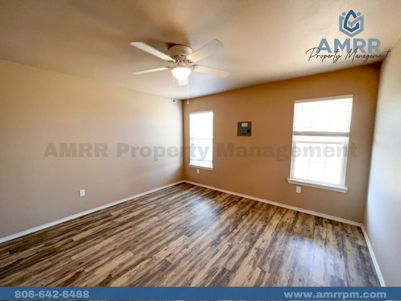 2407 N Avenue O - Photo 5 of 19