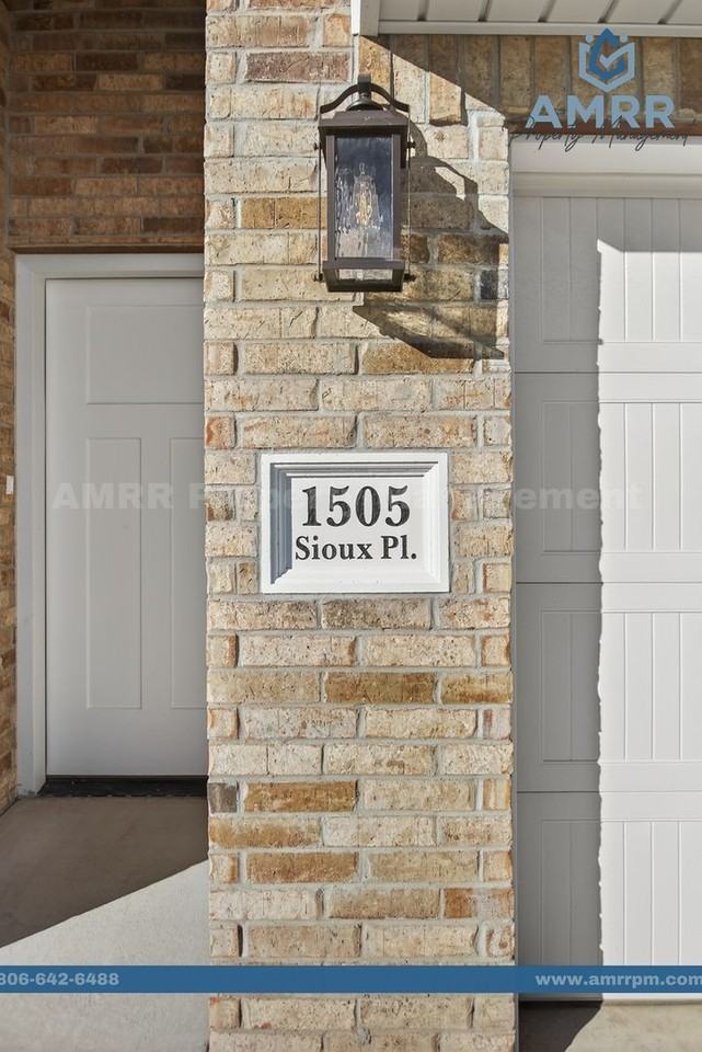 1505 Sioux Pl - Photo 5 of 35
