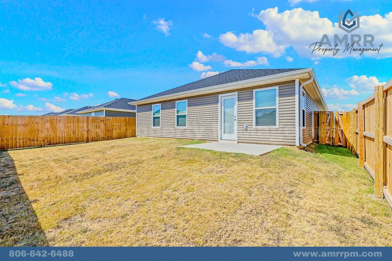 404 Honeybee Ave - Photo 2 of 25