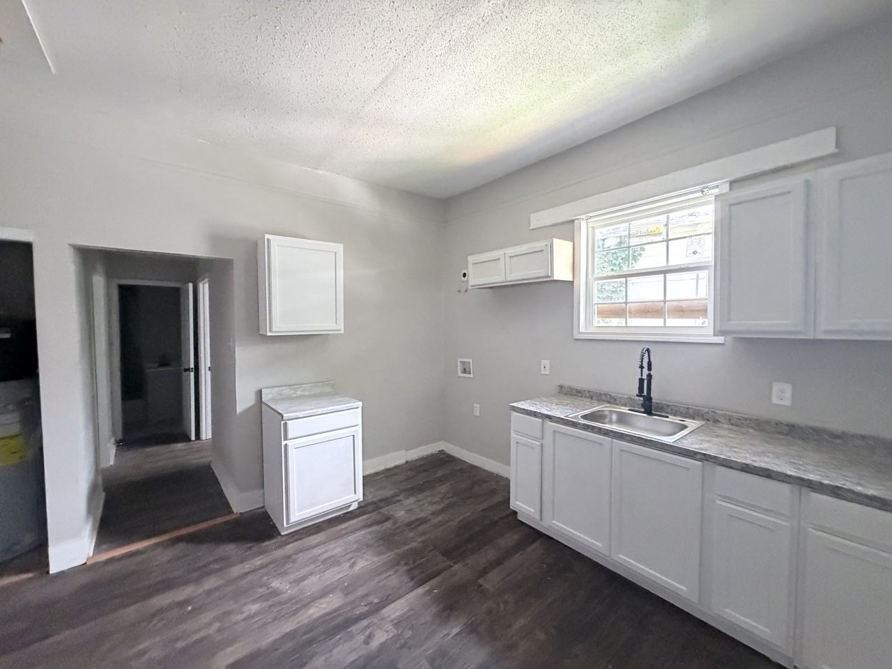 765 Grand St - Photo 4 of 10