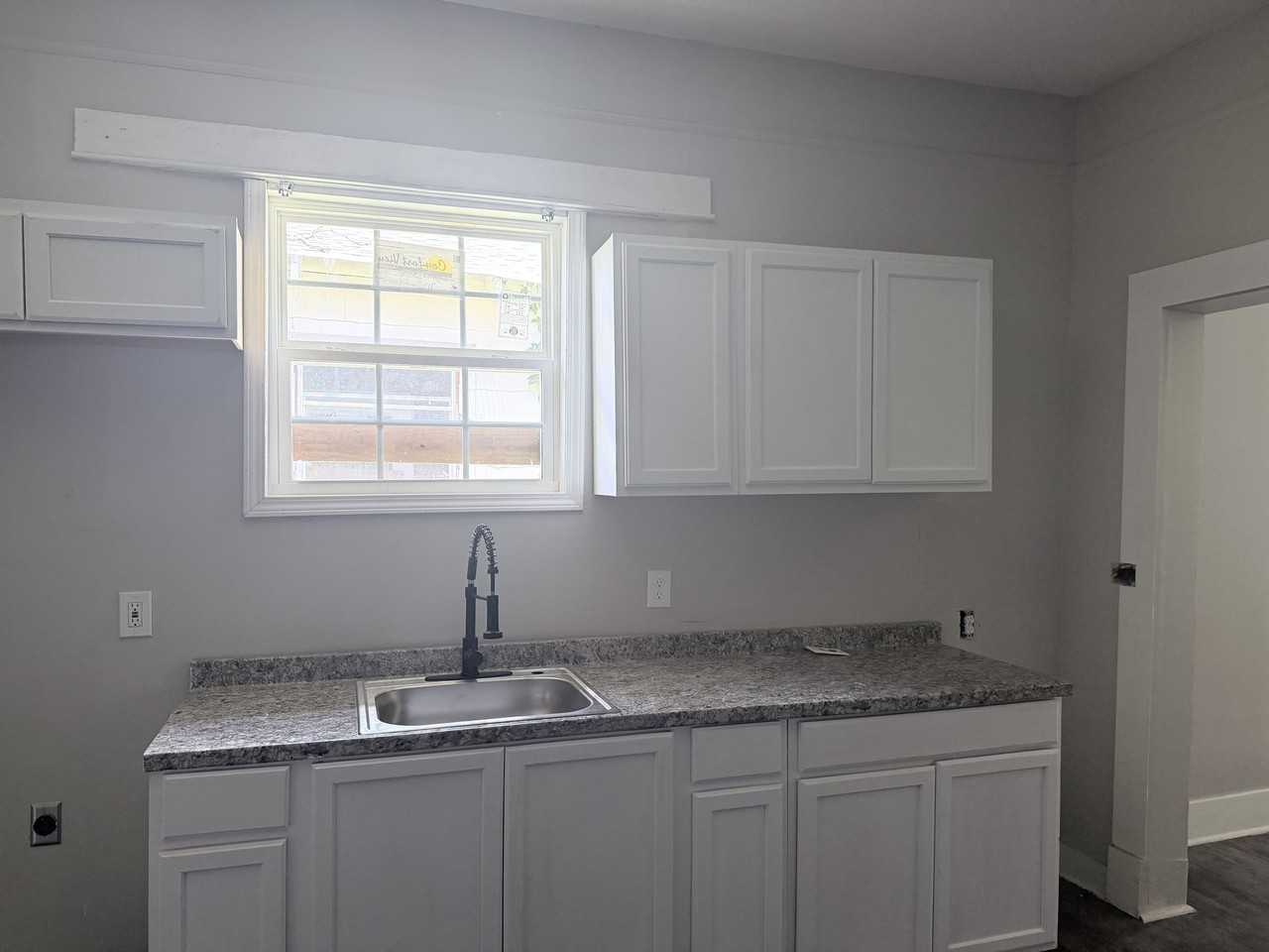 765 Grand St - Photo 5 of 10