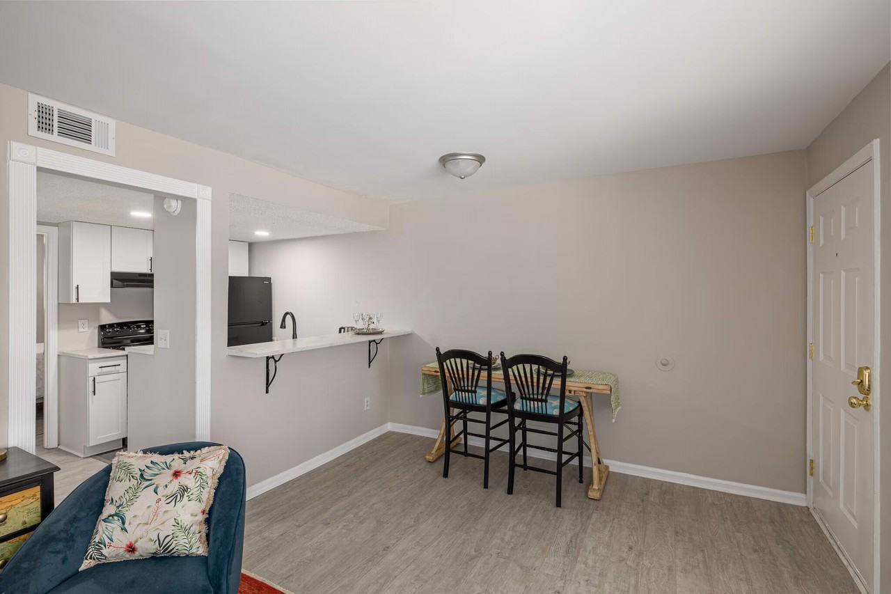 Stallion Square Apartments. Spacious, Updated Living in North Charleston! - Photo 6 of 14