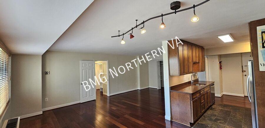 5410 Connecticut Ave Nw #701
