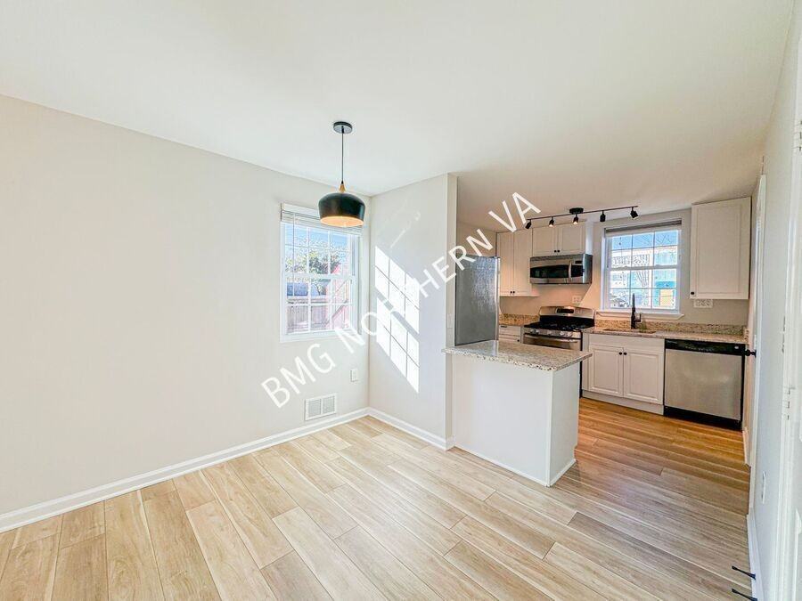 3800 Edison St - Photo 5 of 25