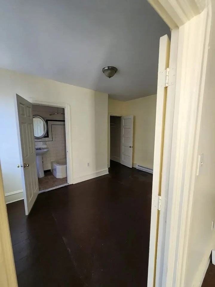 232 Cooper St #125D - Photo 7 of 10