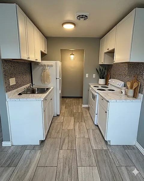 712 Broadway #D5 - Photo 4 of 8