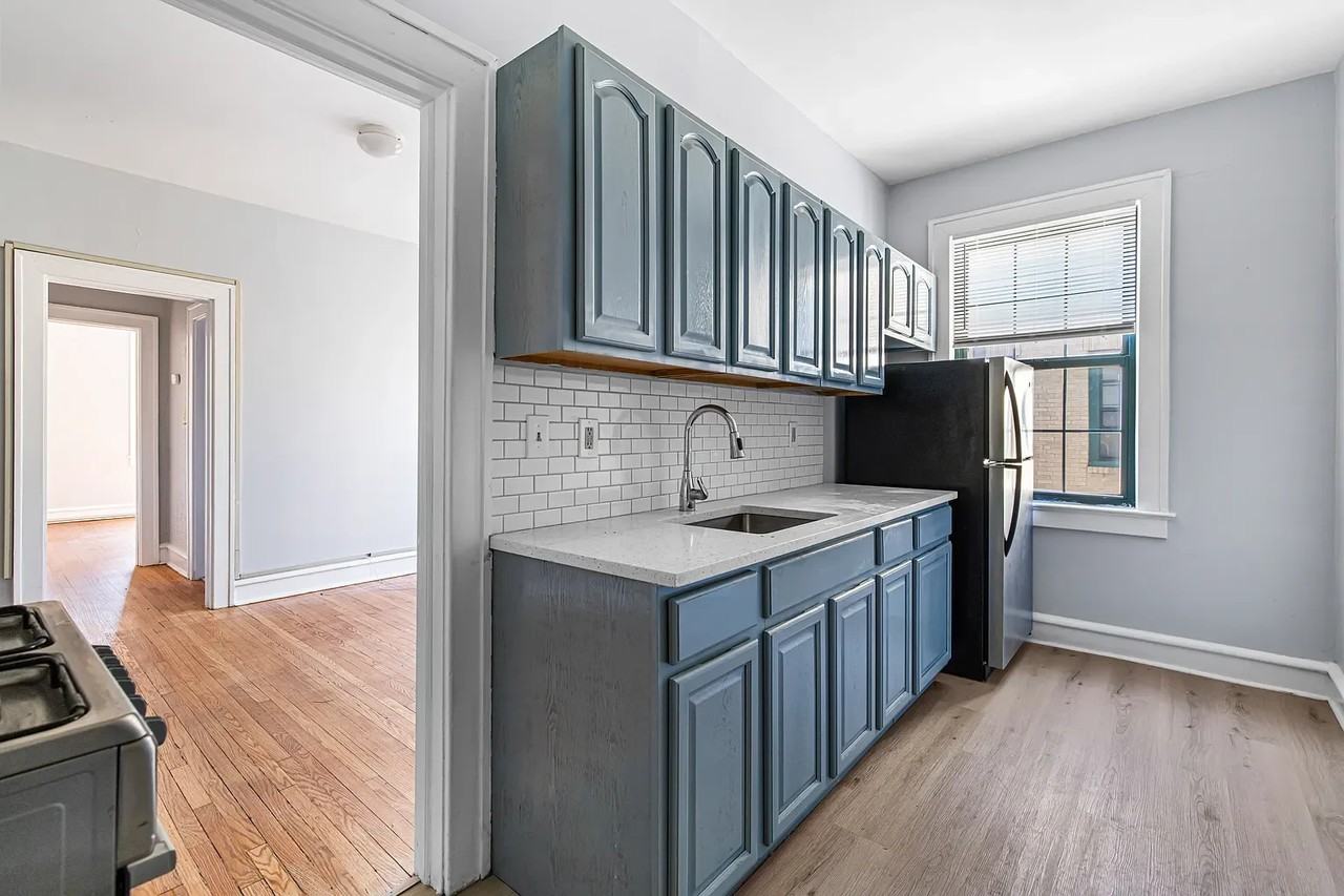 109 Chesnut st #16 - Photo 3 of 10