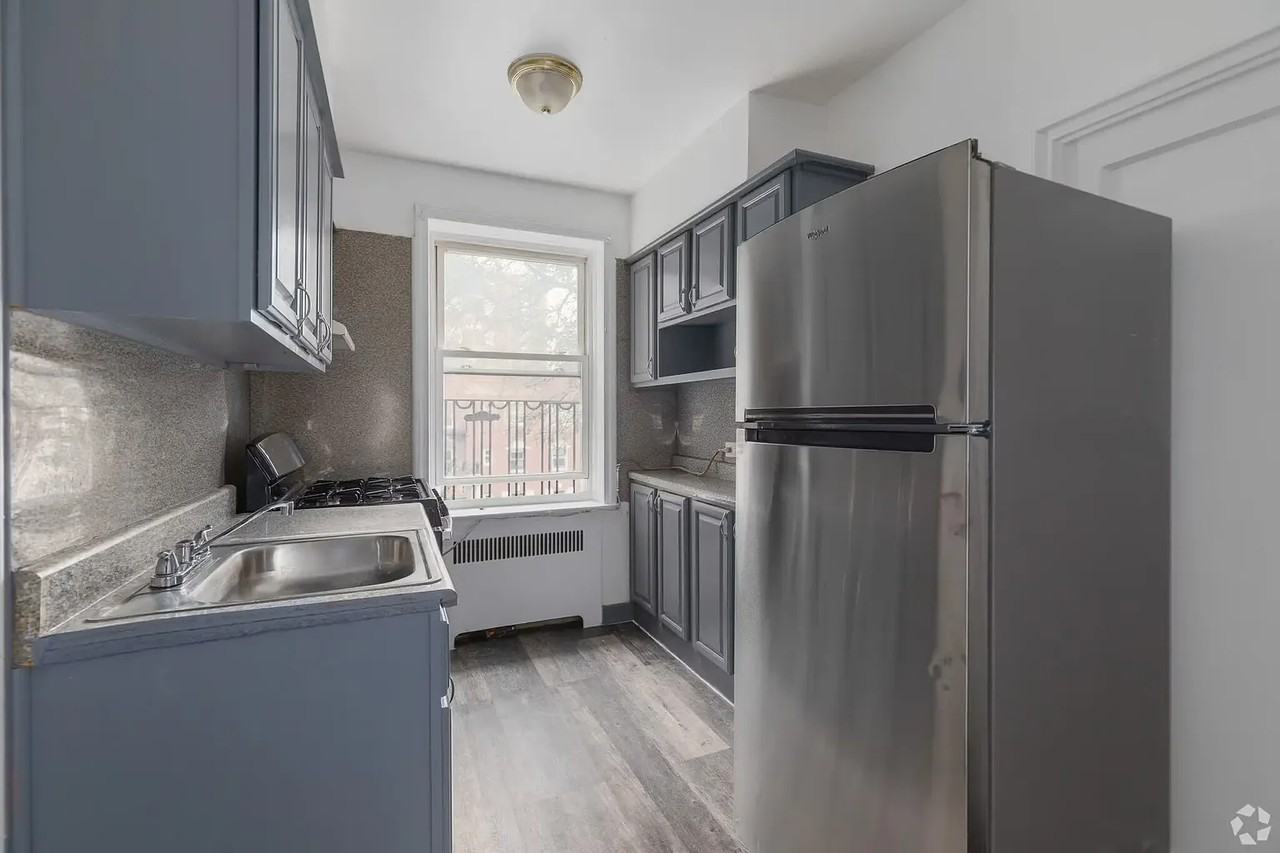 455 W State St #455L1A - Photo 2 of 11