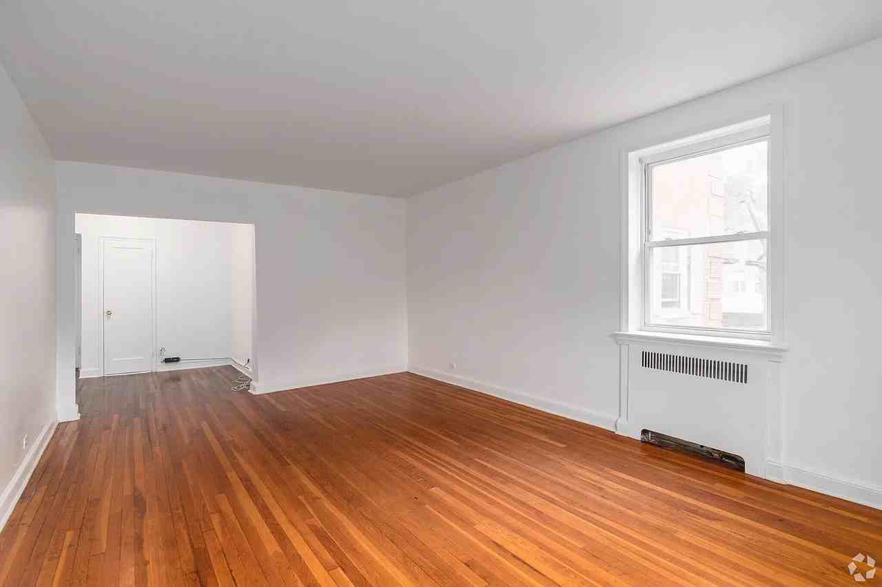 455 W State St #455L1A - Photo 7 of 11