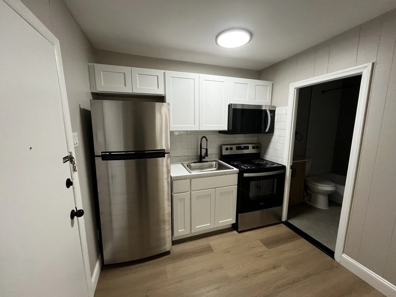 301 Columbia Ave #309