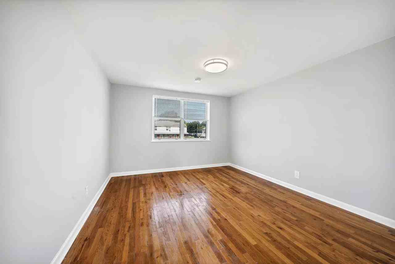 111 Wayne Rd #118 - Photo 7 of 12